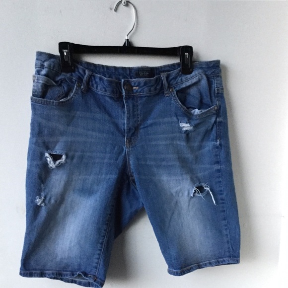 Jessica Simpson Denim - Bermuda Jean Shorts, Jessica Simpson, 16W